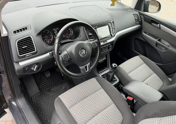 Volkswagen Sharan cena 45900 przebieg: 260940, rok produkcji 2011 z Suwałki małe 667